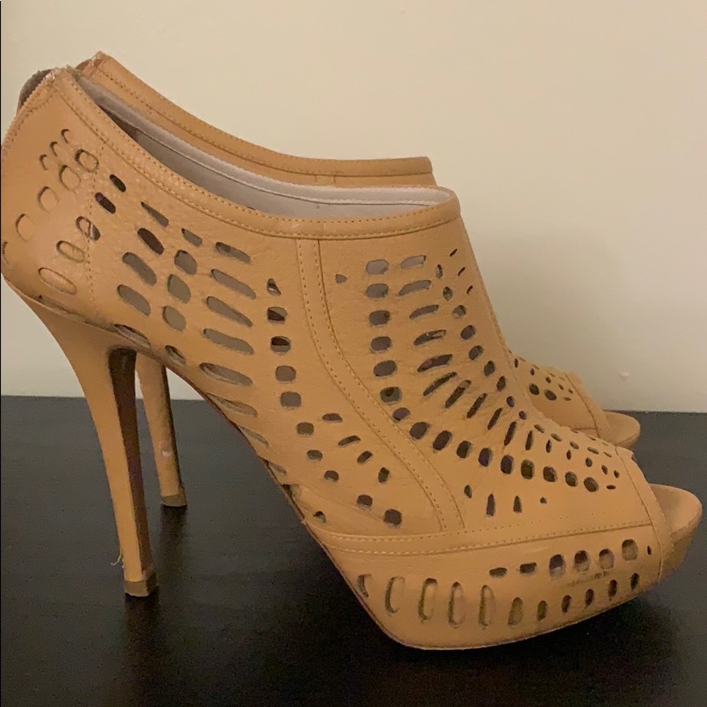 Escada Peep Toe Pastel Brown/Tan shoes